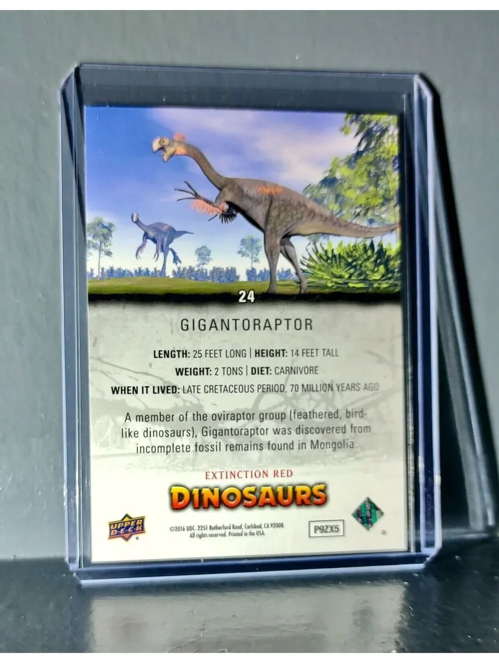 2015 Upper Deck Dinosaurs Gigantoraptor Extinction Red Parallel #24 Card